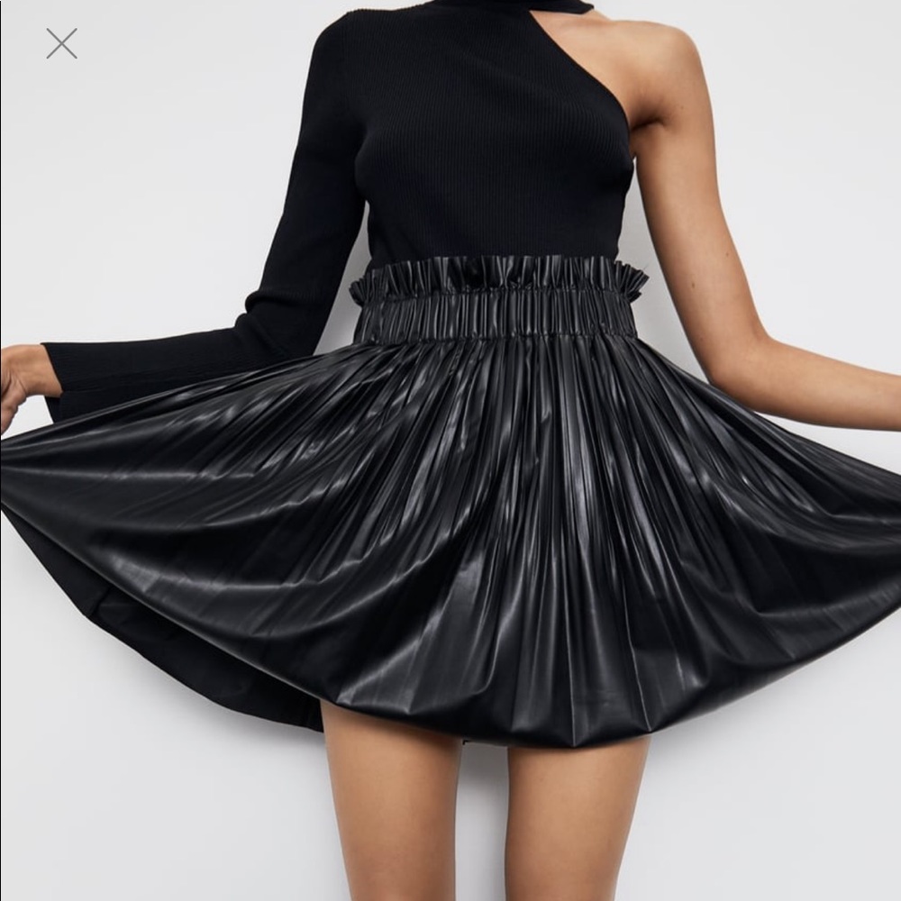 NWT Zara Faux Leather Skirt
